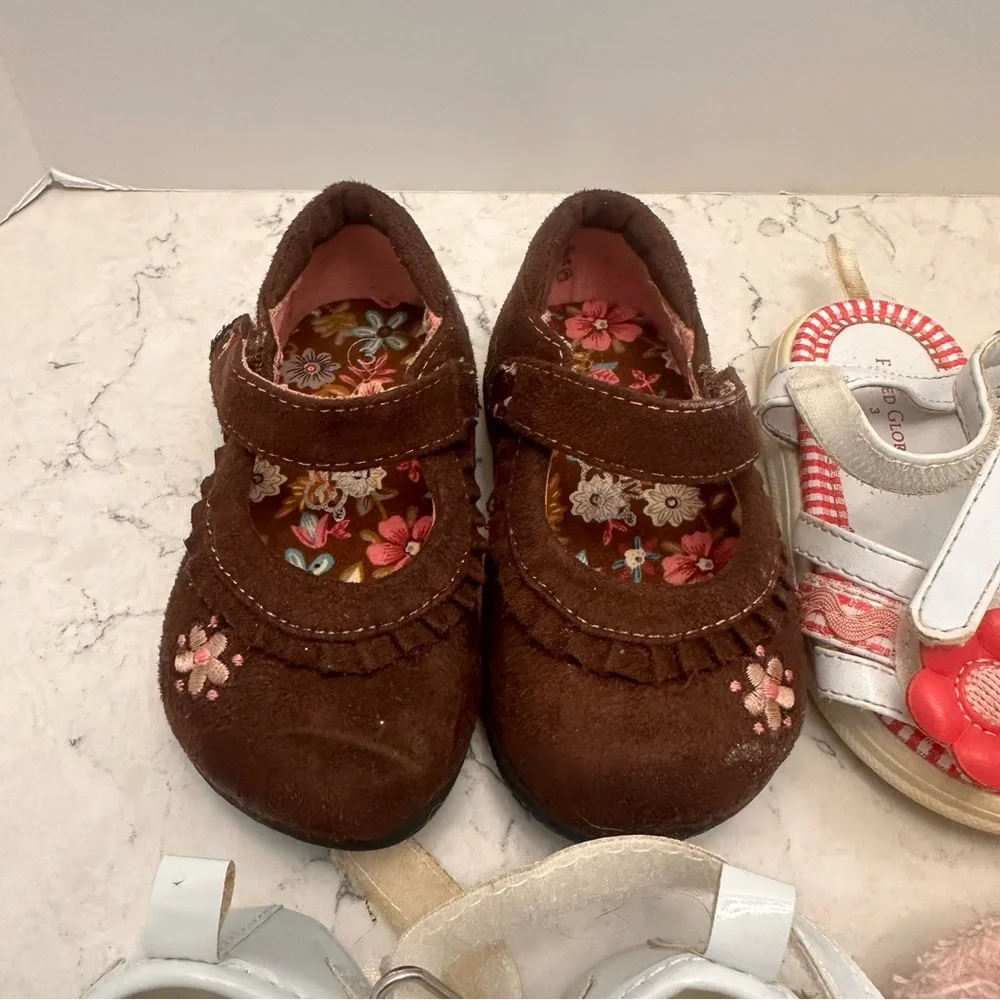 13 Pair Baby Girl Shoe Lot Sizes 0-3 Gap Old Navy Carters Vintage Winnie Pooh